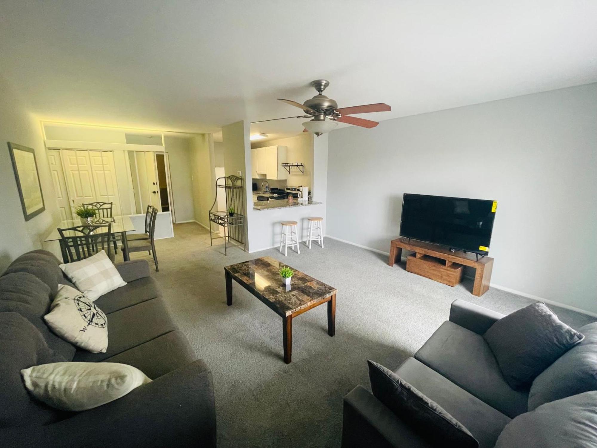 Apartment A Place Call In -30 Days Min