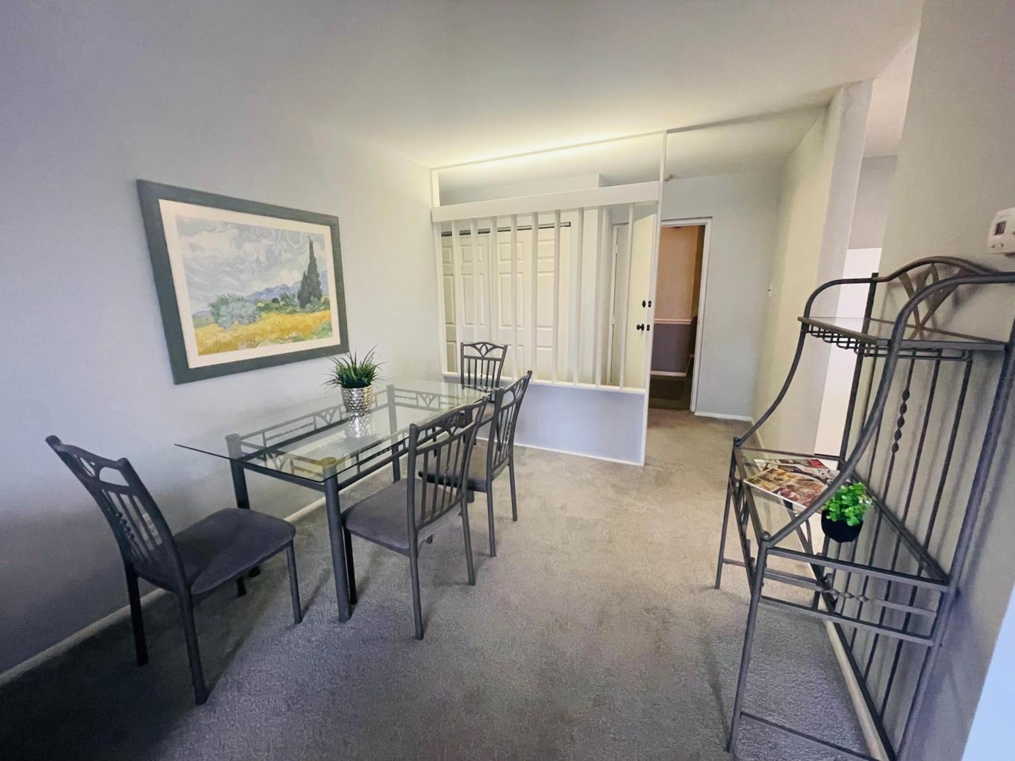 A Place Call In -30 Days Min * Elkins Park